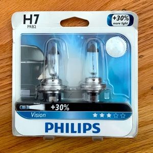 Philips H7 Vision Headlight Bulb with up to 30% More Vision, 2 Pack